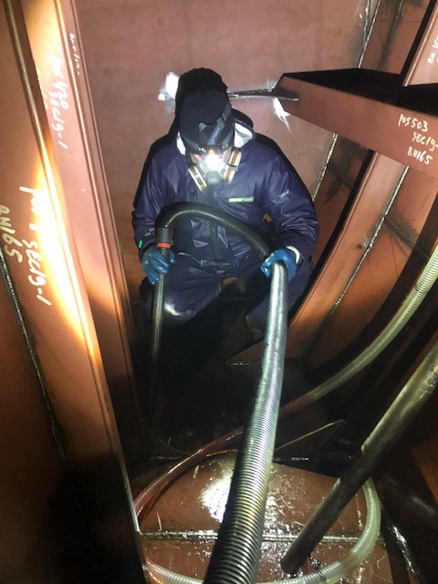 Gasolietank cleaning voor de binnenvaart